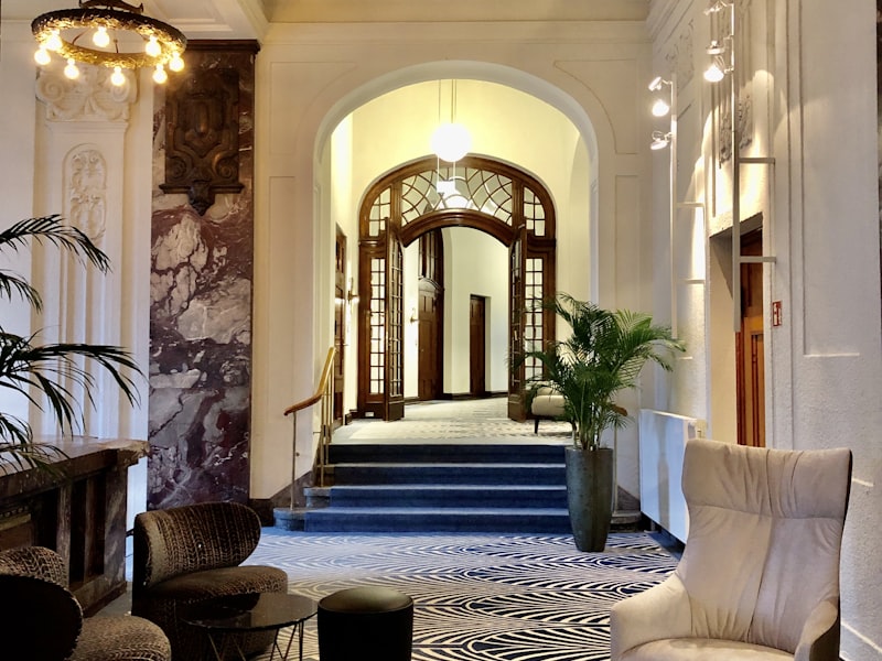 Lobby welcome & local info
